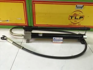Bơm tay thủy lực KORT HP-700A